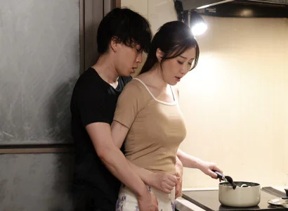 Người mẹ kế phang con chồng